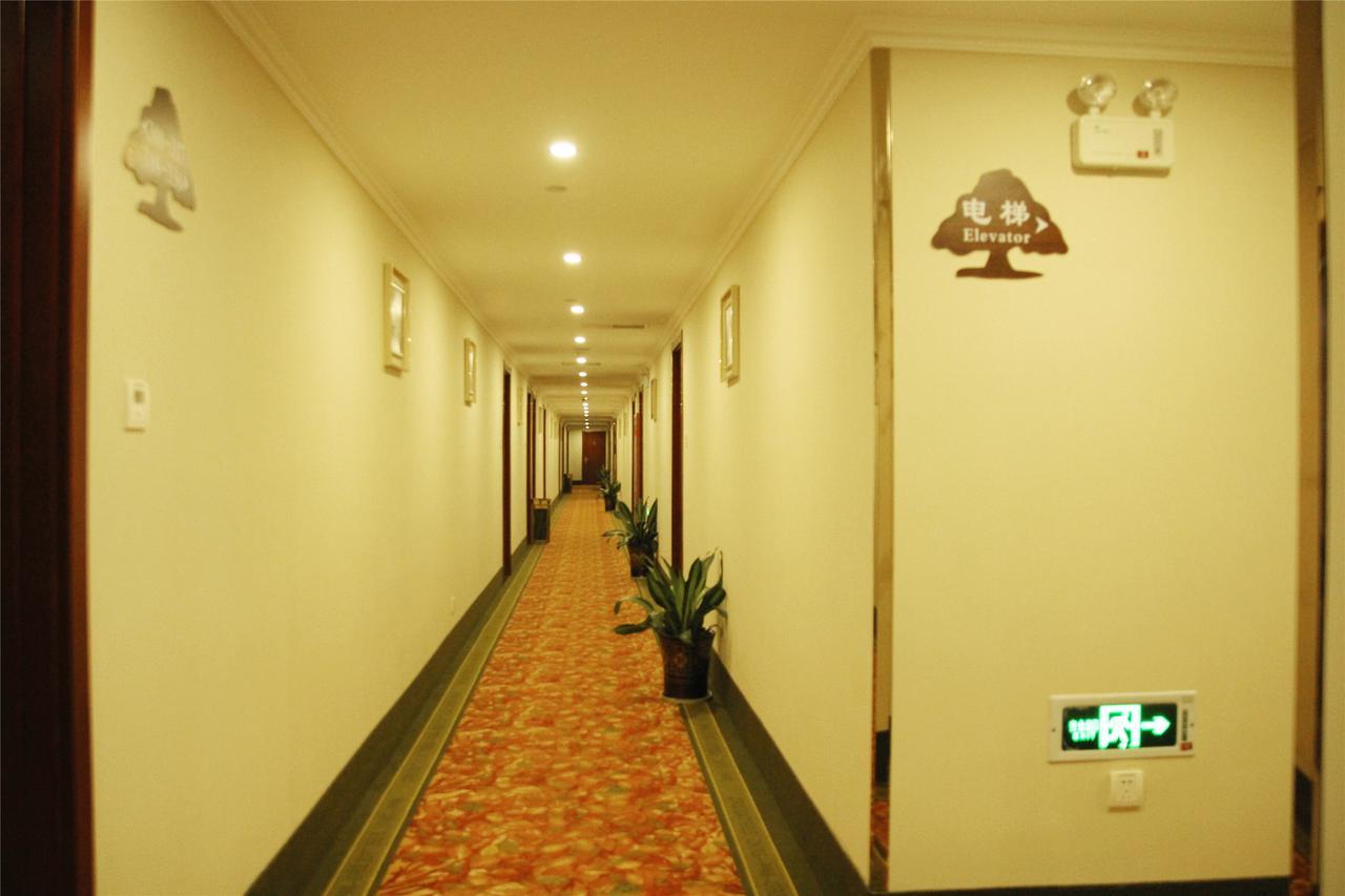 GreenTree Inn Shanghai Fengxian Xidu Business Hotel Bagian luar foto